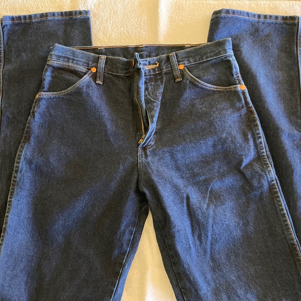 Wrangler straight leg 30-34